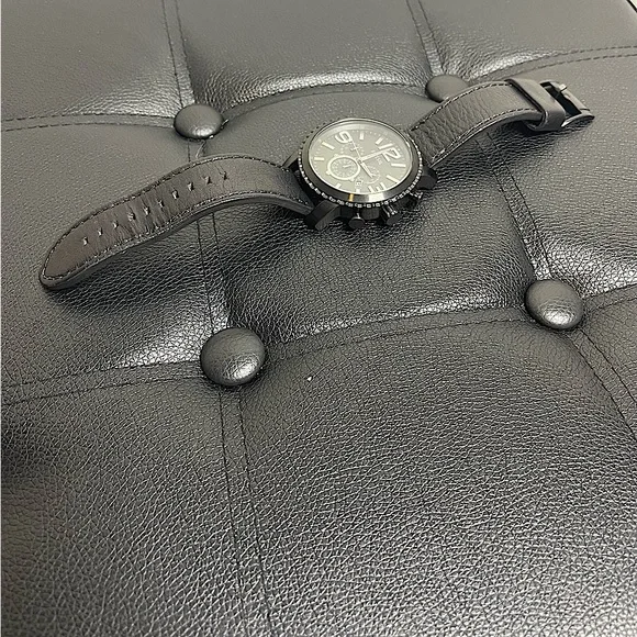 Fossil Watch - Picture 3 of 7